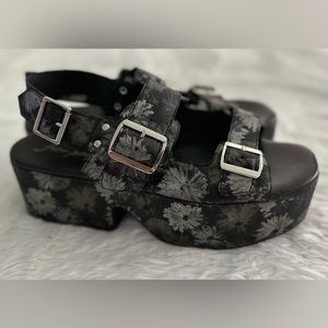 New Free People Follow Your‎ Own Path Platform Sandals Daisy Print sz 40
